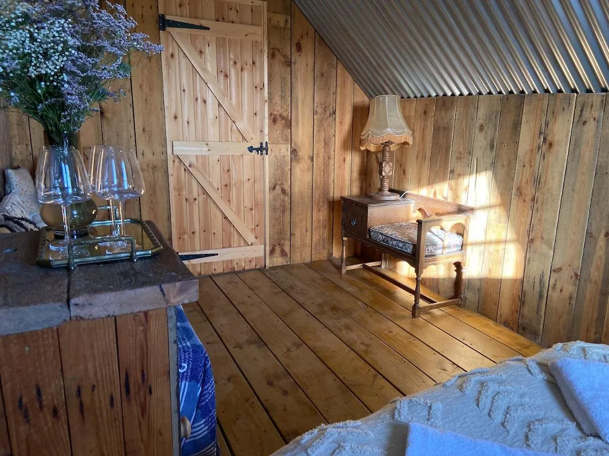Fen Meadows Glamping - Luxury Cabins And Bell Tents Cambridge  Camping