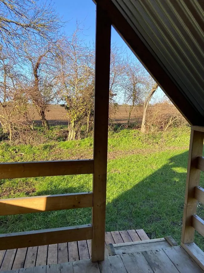 Fen Meadows Glamping - Luxury Cabins And Bell Tents Cambridge