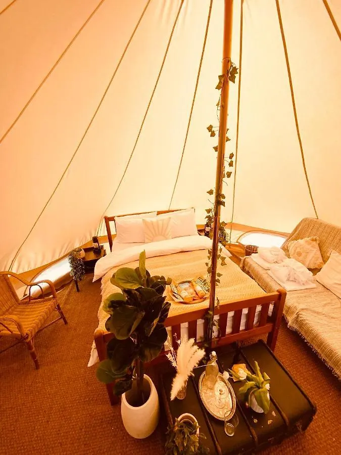 Campeggio Fen Meadows Glamping - Luxury Cabins And Bell Tents Cambridge