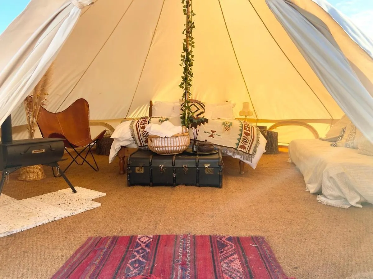 Campeggio Fen Meadows Glamping - Luxury Cabins And Bell Tents Cambridge