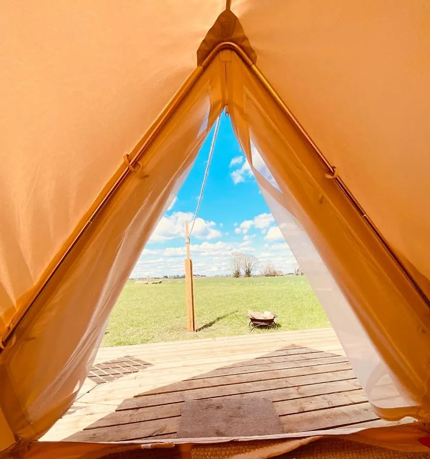 Fen Meadows Glamping - Luxury Cabins And Bell Tents Cambridge  Egyesült Királyság