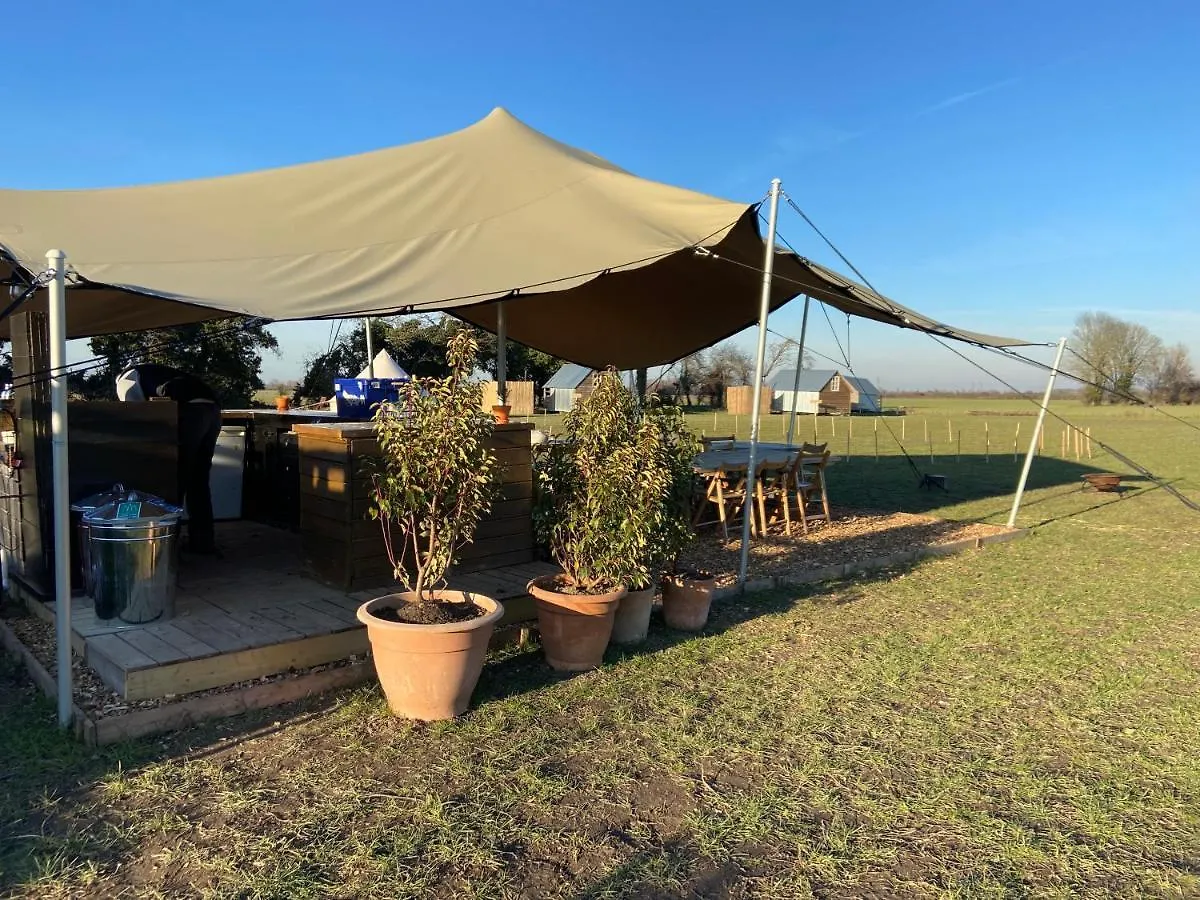 Kemping Fen Meadows Glamping - Luxury Cabins And Bell Tents Cambridge
